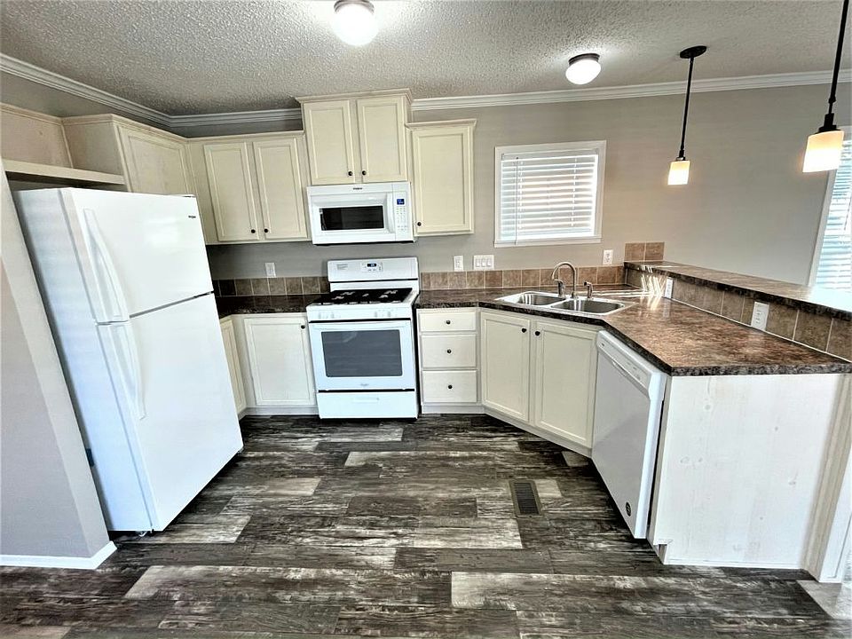 1st image of 311 Pattie Ln