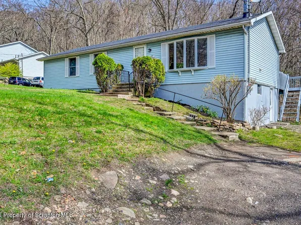 3032 1/2 Division St, Scranton, PA 18504