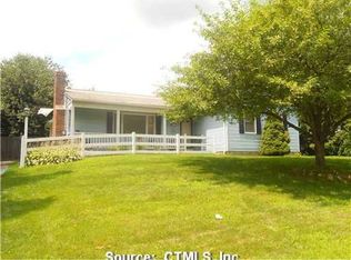 12 Kimberly Dr, Enfield, CT 06082