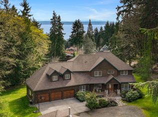9915 NE Monsaas Rd, Bainbridge Island, WA 98110