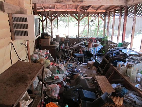 Additional Living Room