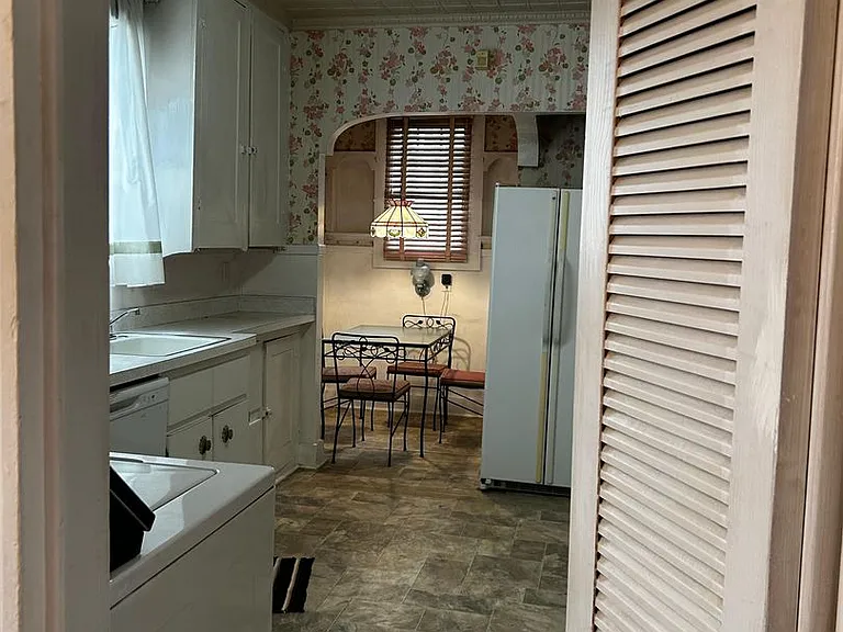 617 Alder St — Photo 6