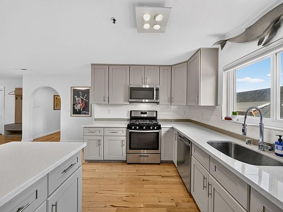 5th image of 2355 Beach Blvd APT 204