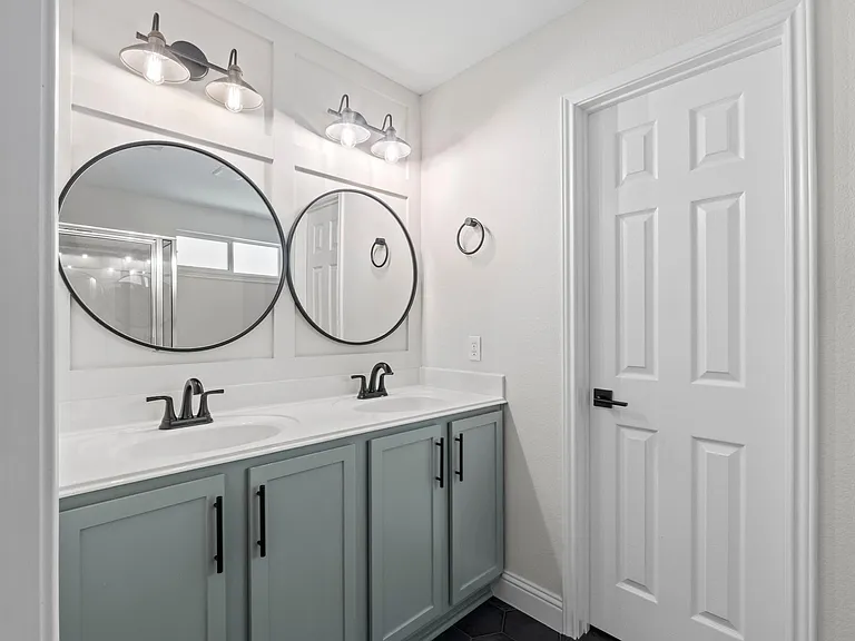 309 Creek Ridge Ln — Photo 17