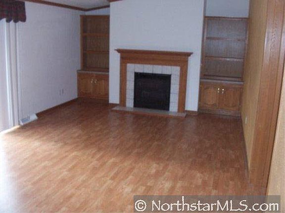4th image of 303 Renville Street
