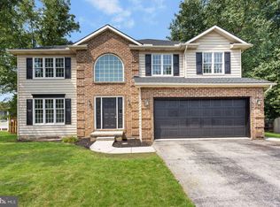 33 Chinkapin Dr, New Oxford, PA