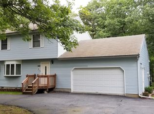 114 Maple Ridge Rd, Milford, PA 18337