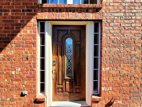 3rd image of 7309 Blackhawk Ct