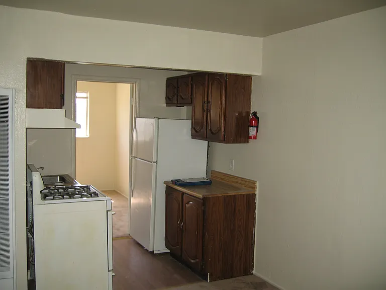 10010 Macarthur Blvd #4 — Photo 4