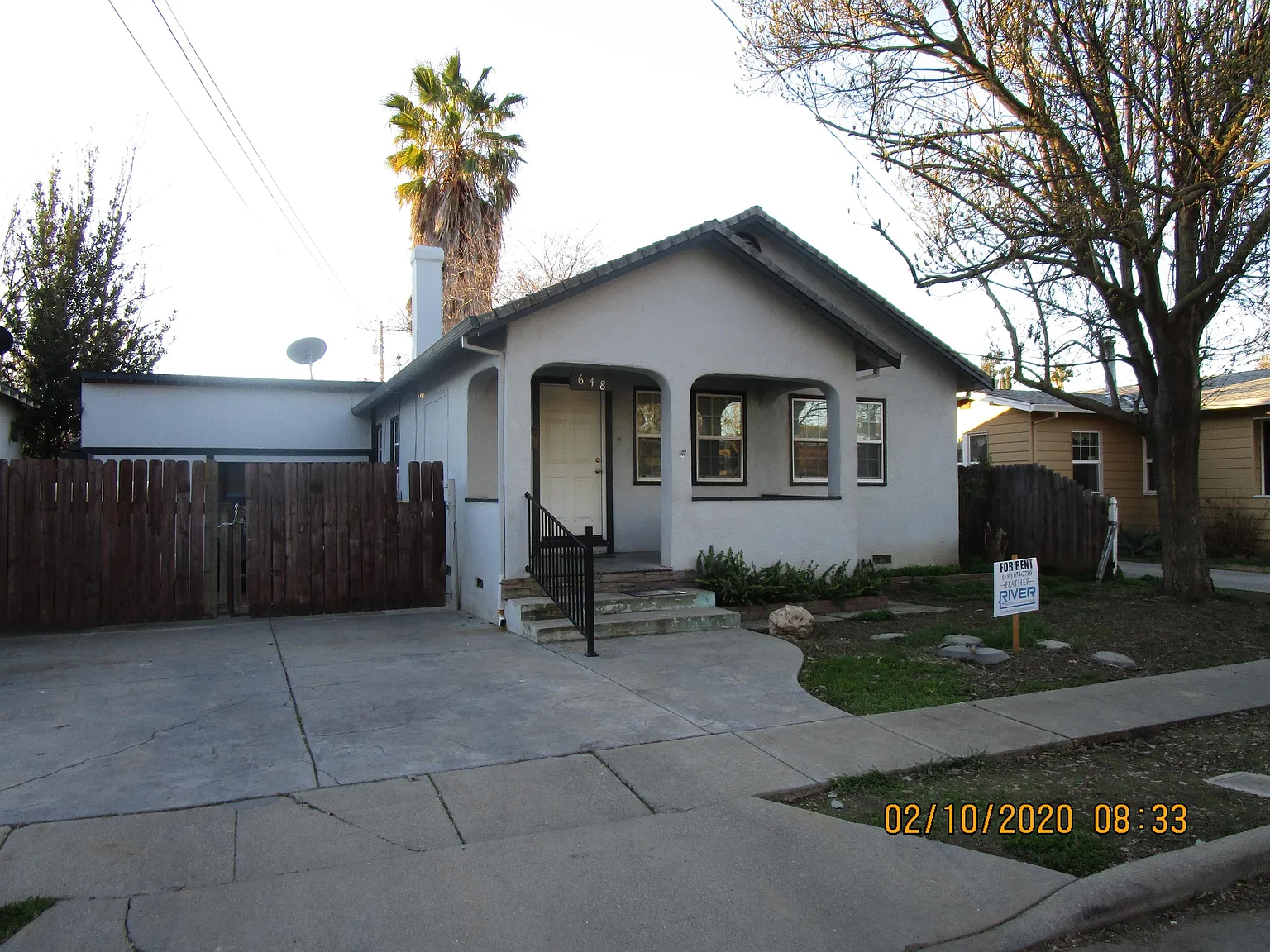 648 Palm Ave photo 1