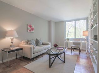 3001 Veazey Ter NW APT 302, Washington, DC 20008