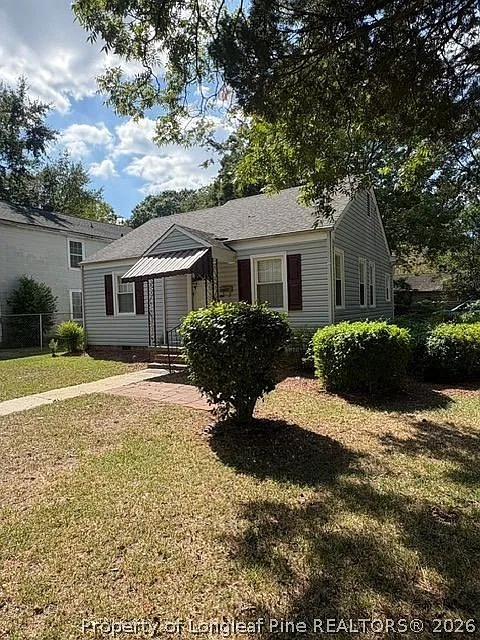 2 bed, 1.0 bath, 806 sqft, $1,100 — Photo 2