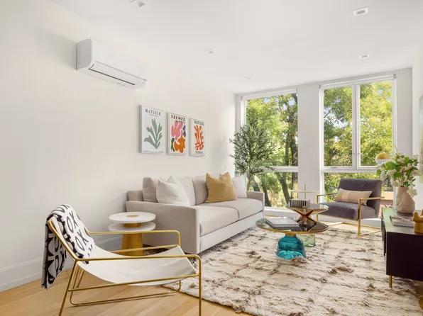 246 Maple Street image 2 of 14