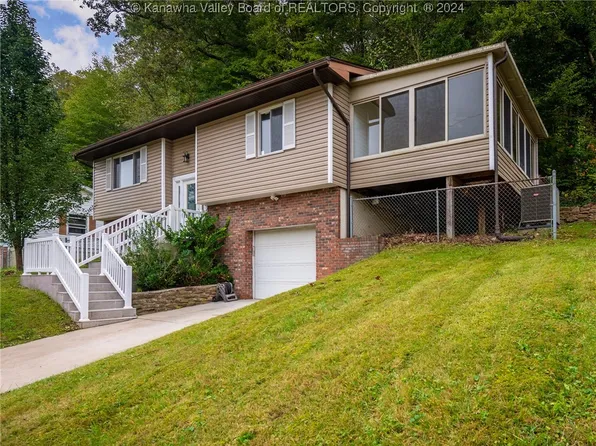 2528 Shadyside Rd, Saint Albans, WV 25177