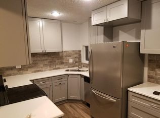 615 NE 67th Pl, Gladstone, MO 64118