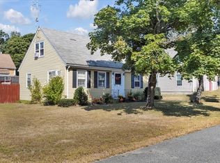 48 Bay State Cir, Abington, MA 02351