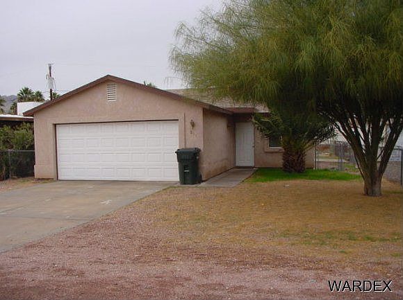 1st image of 301 Meander Dr