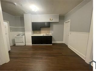 30 Russell St APT 2L, Worcester, MA 01609