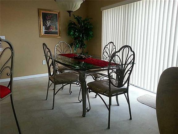 5th image of 2411 Knightsbridge Blvd