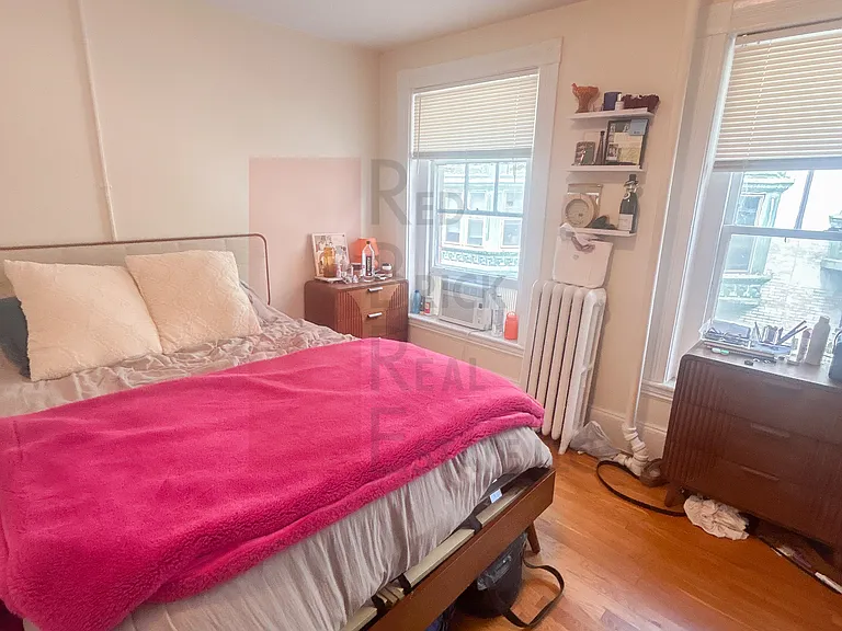 52 Joy St #5 — Photo 8