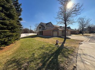 6146 Century Ct, Shelby Township, MI