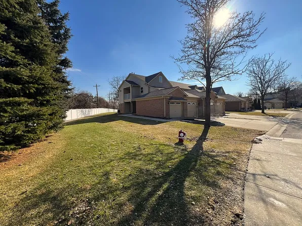 6146 Century Ct, Shelby Township, MI 48316