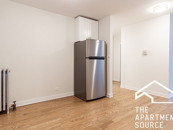 4th image of 4510 N Ashland Ave #1N