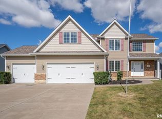 1622 W 71st St, Davenport, IA 52806