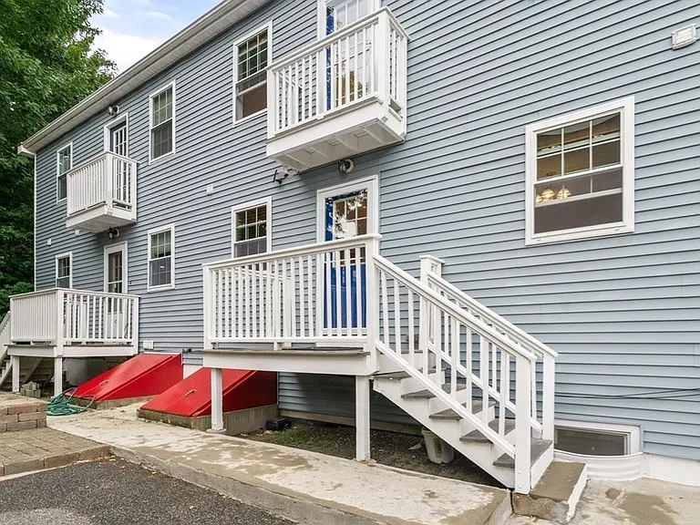 104 Crescent St #1 — Photo 27