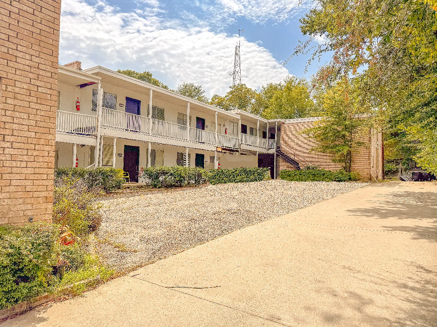 Fredonia Place Apartments — Photo 1