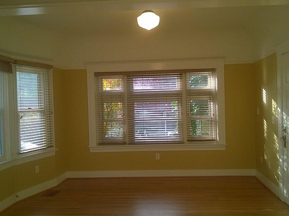 Main entrance / Living room