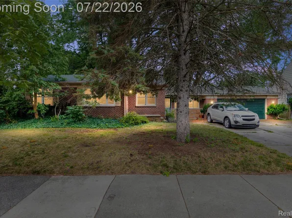 1918 E Lincoln Ave, Royal Oak, MI 48067