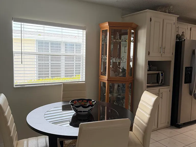 3416 Feriwinkle Ct — Photo 8