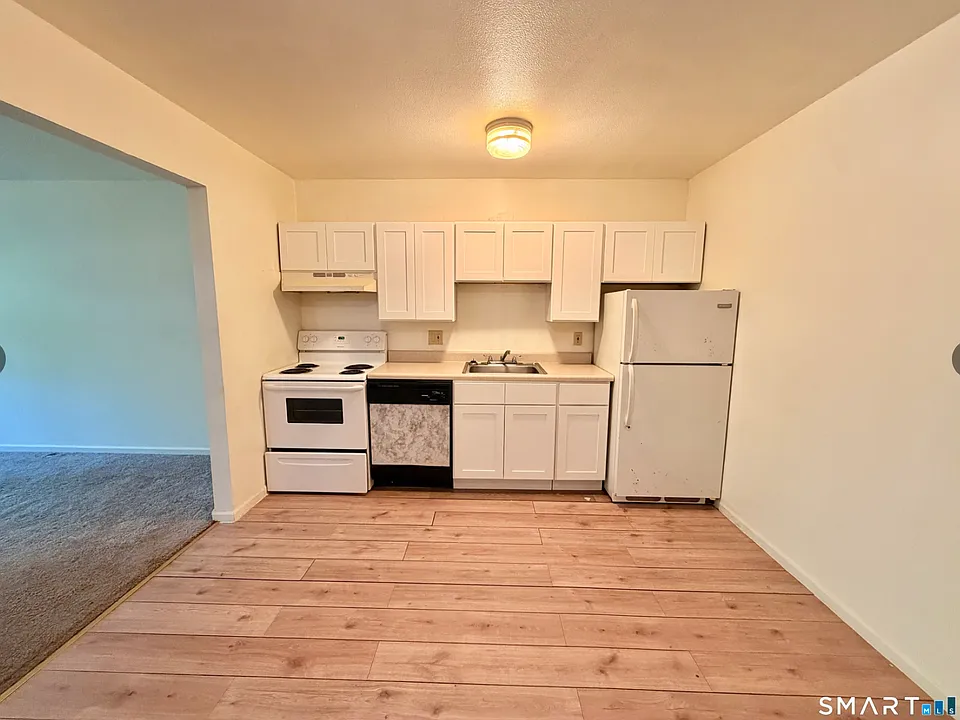 457-461 Whalley Ave #204