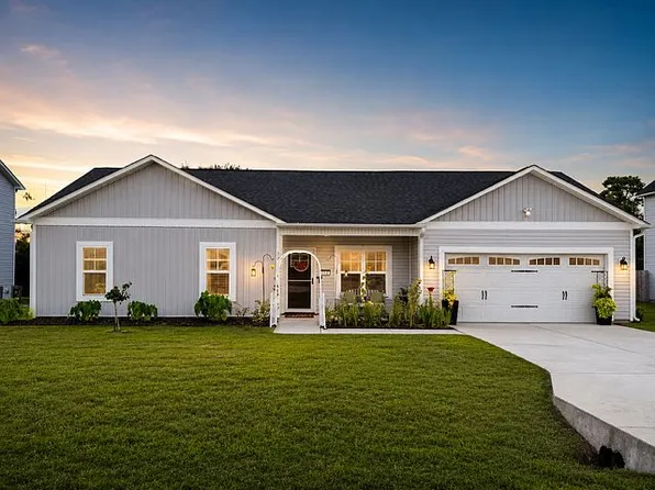 320 Holbrook Ln, Hubert, NC 28539