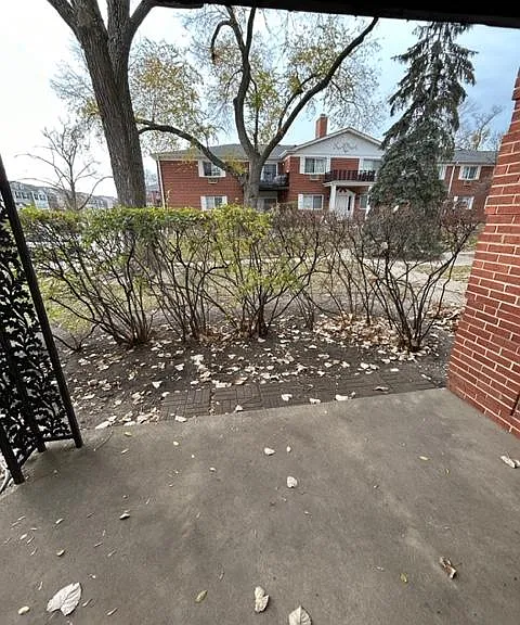 100 N Dryden Pl #1C — Photo 2