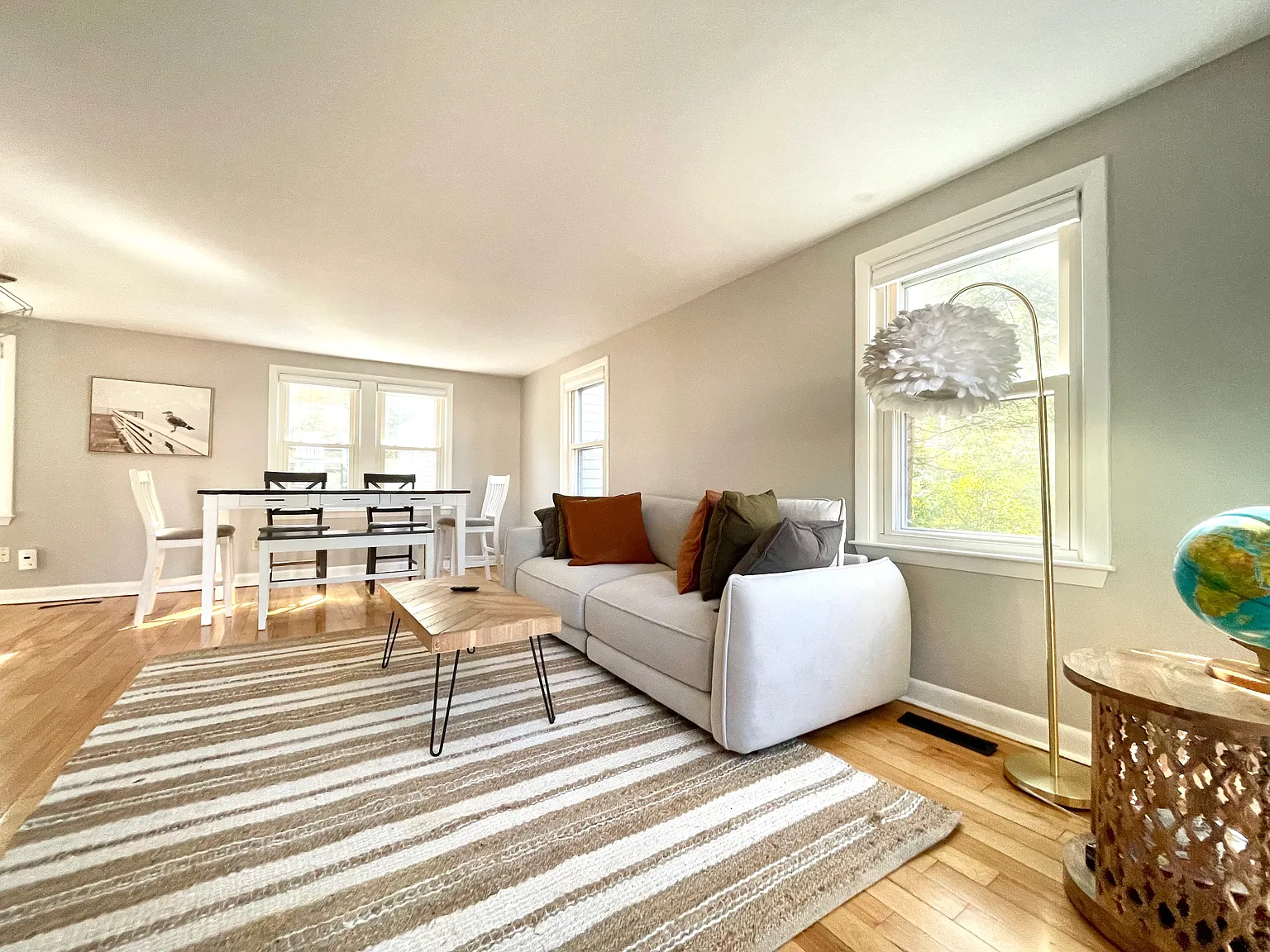 3 bed, 1.5 bath, 1316 sqft, $2,800 — Photo 3