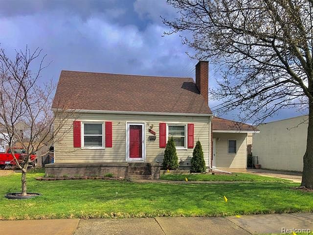 1st image of 1760 Cummings Ave