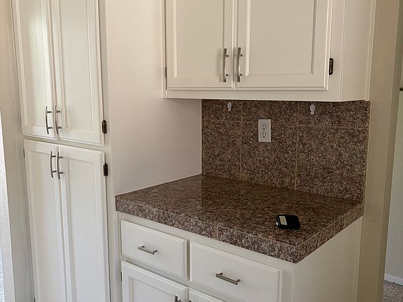 3rd image of 3638 Jasmine Cir