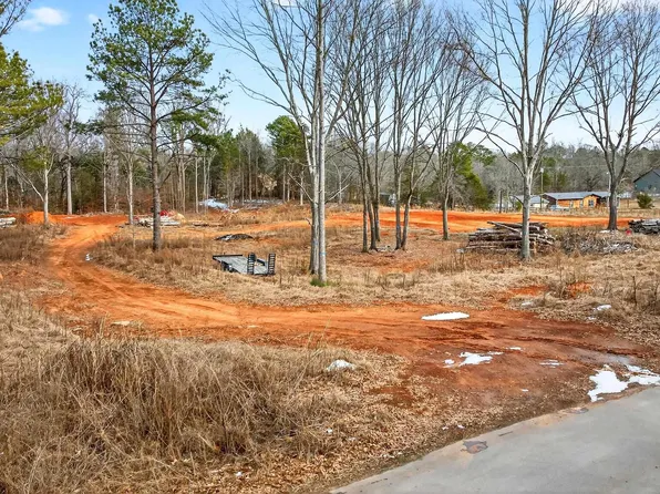 515 Ritchie Rd, Fountain Inn, SC 29644