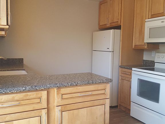 3rd image of 368 Gladiola St