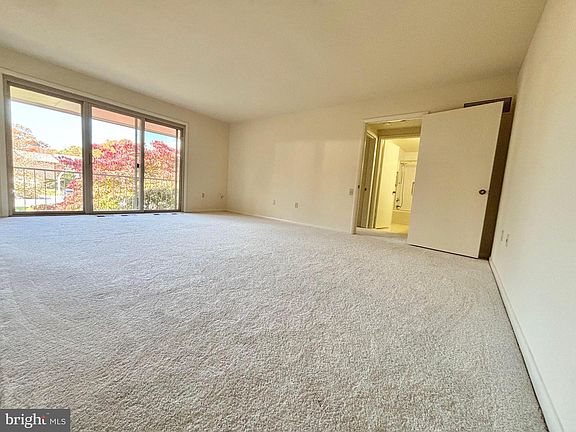 3rd image of 3352 Chiswick Ct #57-3E