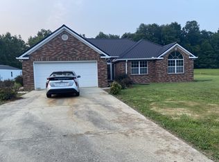 3019 Moss Arcot Rd, Celina, TN 38551