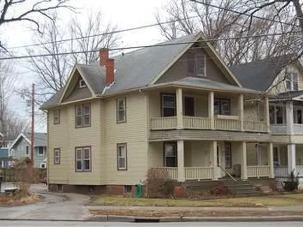 1580 Mars Ave, Lakewood, OH 44107