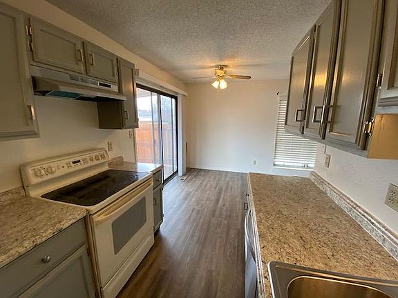 3rd image of 400 Barrett Ave APT A
