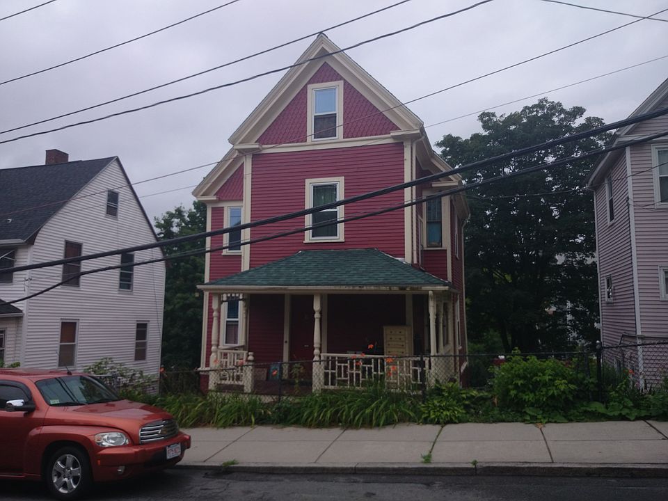 2nd image of 7 Gay Head St