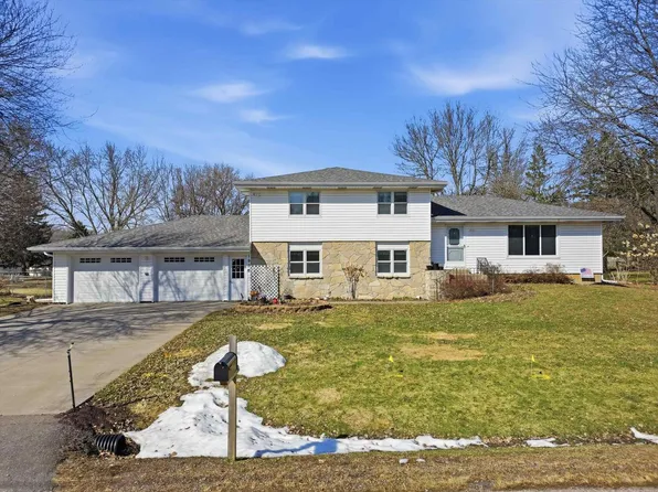 1906 South CEDAR AVENUE, Marshfield, WI 54449