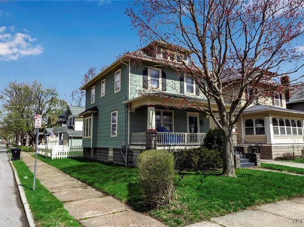 28 Elmwood Park N, Tonawanda, NY 14150