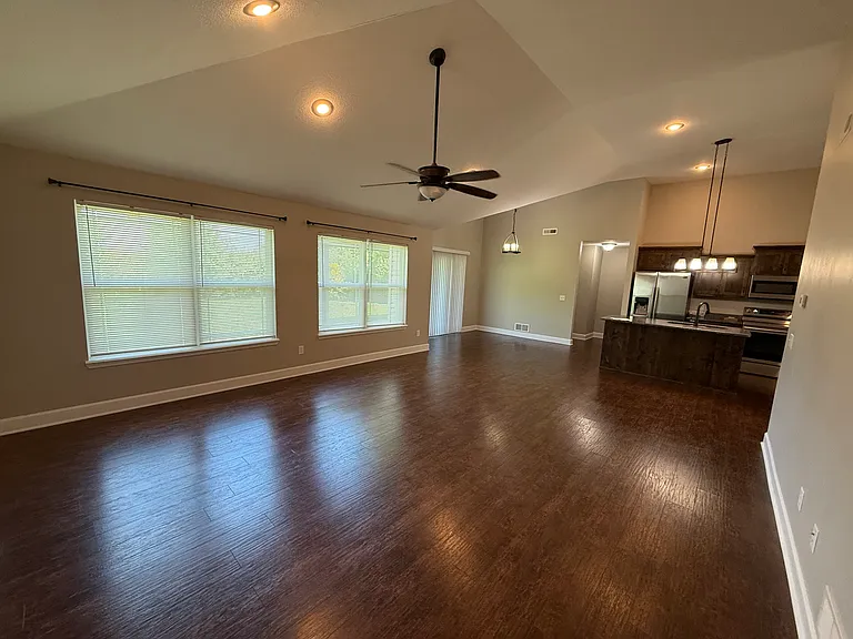 1229 Cypress Ct — Photo 5
