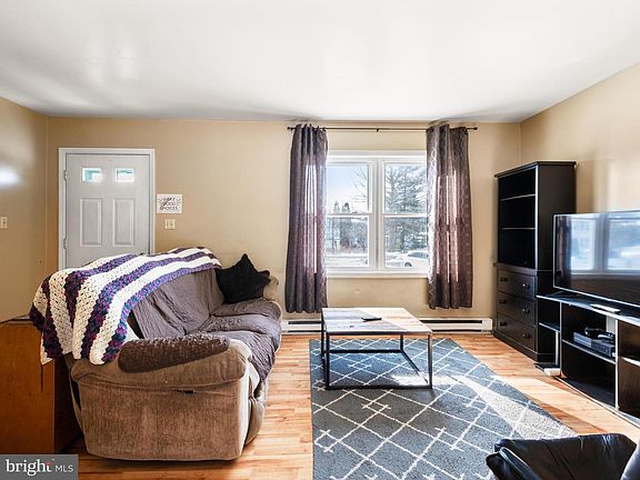 5th image of 178 Gregg Cir